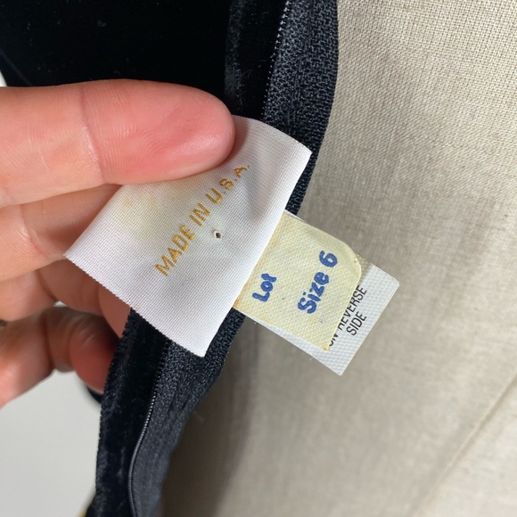 VINTAGE Black Velvet Gold Sequin Asymmetrical Long Sleeve Holiday Cocktail Dress - Picture 8 of 9